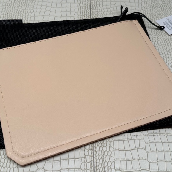 Yves Saint Laurent Beaute YSL Rose/Pink Makeup Bag Pouch case clutch envelope - Picture 2 of 11